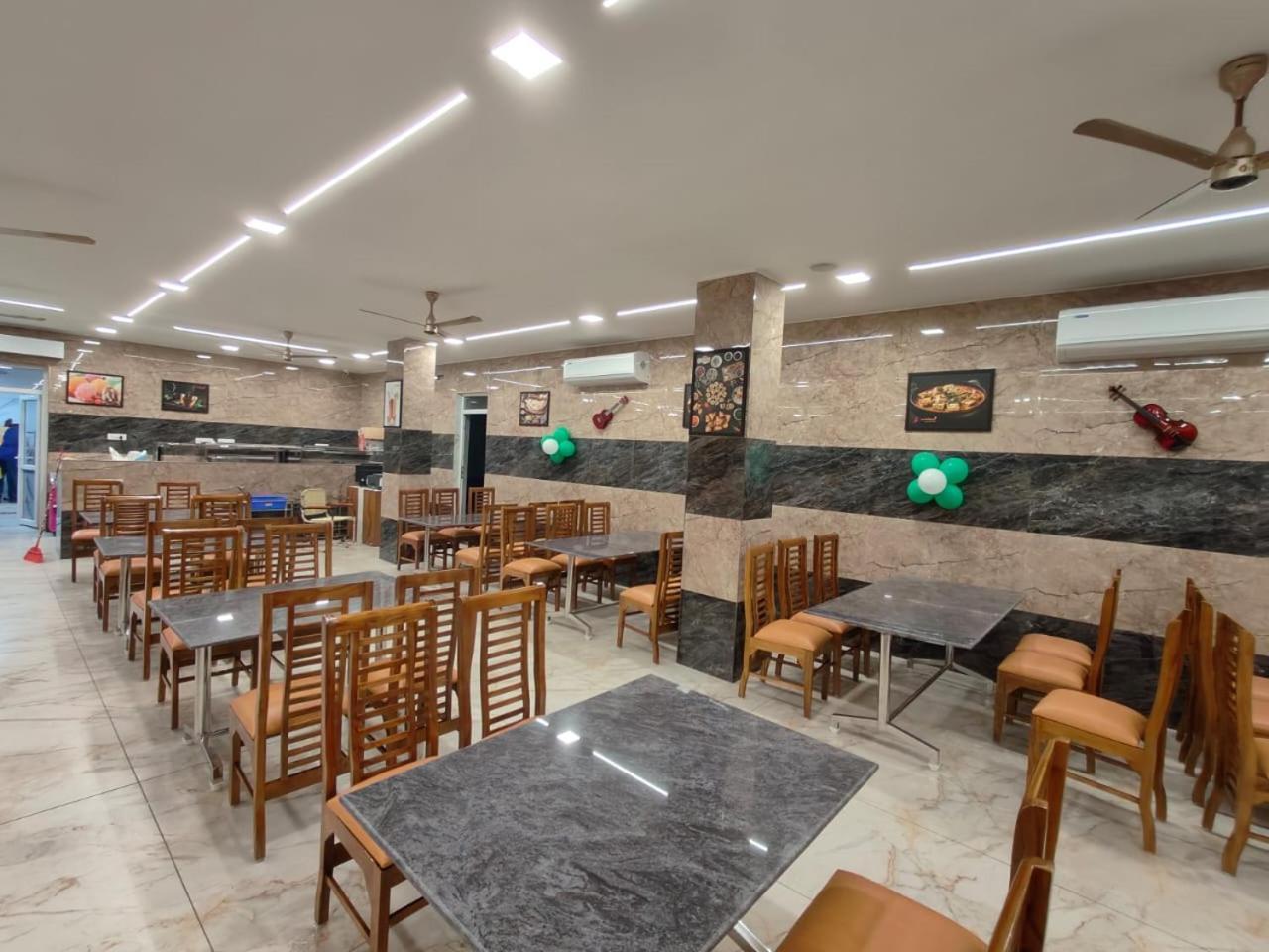 Grand Sangeetham Inn Тіруччендур Екстер'єр фото